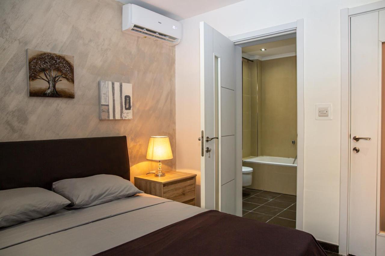 Апартаменты Dolmen Court Flat 10, Qawra Сент-Полс-Бей Экстерьер фото