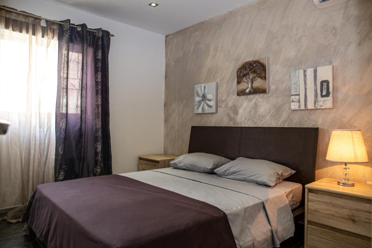 Апартаменты Dolmen Court Flat 10, Qawra Сент-Полс-Бей Экстерьер фото